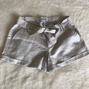NWT UNWORN Beige Shorts Old Navy